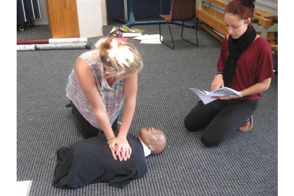 4-school-first-aid-traininig-learning.jpg